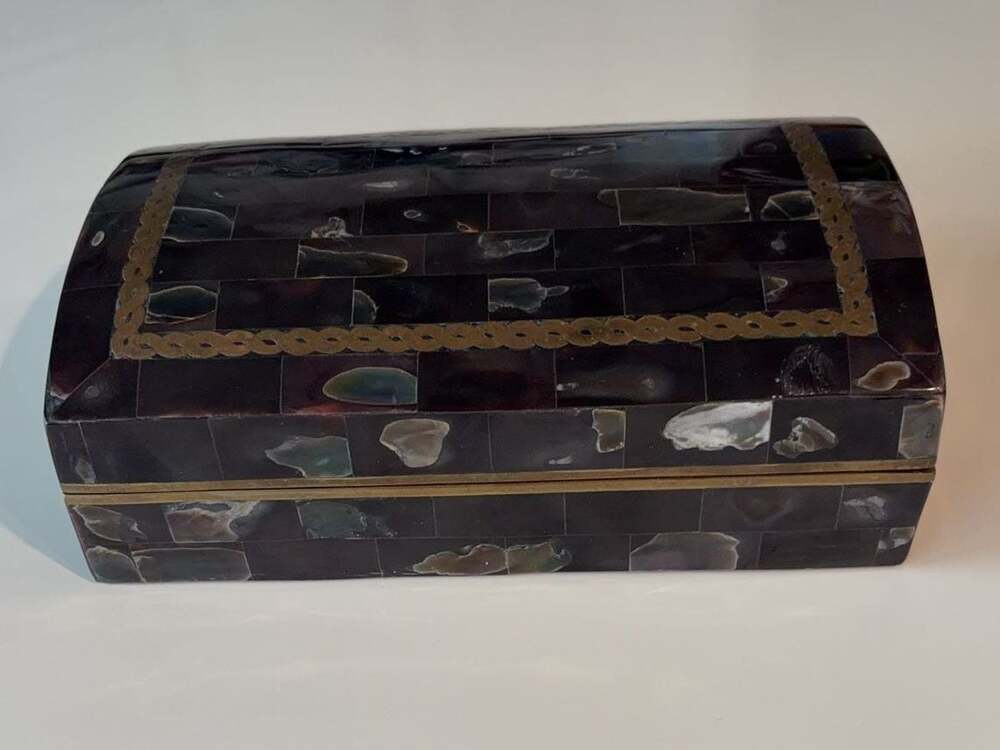 Vintage Maitland-Smith Hand Made Inlaid Shell and Brass Lidded Box